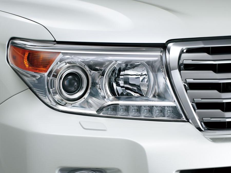  Toyota Land Cruiser 200 2012 года  (фото 39 из 48)